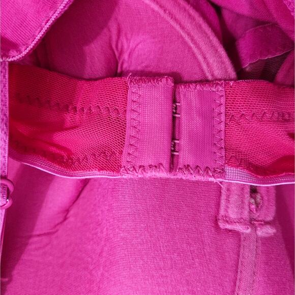 Barbie Pink T Shirt Padded Shelf Bra Sleeveless Cotton Tank Top 36B Casual Y2K - Picture 4 of 8